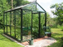 Ein Gewächshaus entsteht bei Hans Schindlbeck Vorplatz ist fertig Vorplatz ist fertig